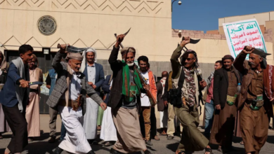 استنفار حوثي ضد المطالبين بالرواتب: تفاصيل الأزمة في صنعاء