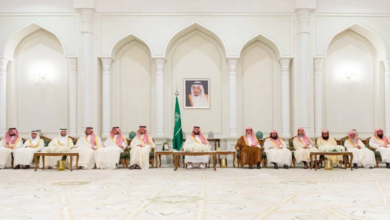 محمد بن سلمان يستقبل العلماء والمواطنين في المدينة المنورة | تفاصيل الزيارة