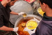 طوابير الجوع في اليمن: حقائق التدهور الإنساني ومصادرة الزكاة