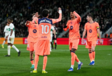 برشلونة يهزم إليتشي 3-1 ويعزز صدارة الدوري الإسباني