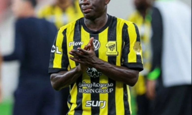 رحيل كانتي عن الاتحاد إلى فنربخشة بعد انتقال بنزيما