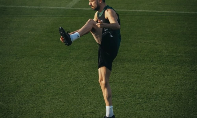 ديميرال يعود لدفاع الأهلي أمام الحزم في دوري روشن