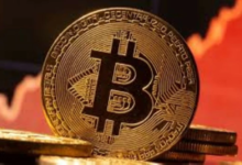 سعر بيتكوين يستقر فوق 70 ألف دولار بعد تقلبات حادة