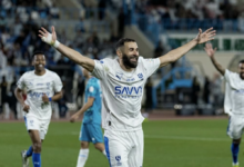 ليون يحصد الملايين من صفقة انتقال بنزيما للهلال: تفاصيل لوائح الفيفا