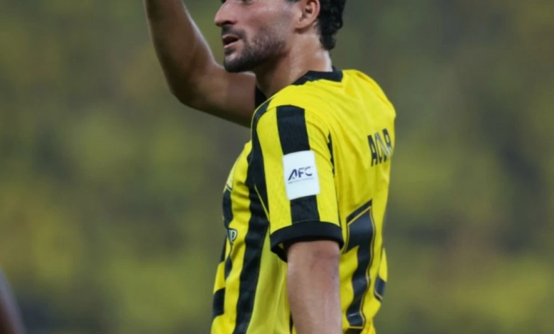 Houssem Aouar leads Al-Ittihad to a resounding 7-0 victory over Al-Gharafa in the Asian Champions League