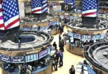 وول ستريت ترتفع بعد إضافة 130 ألف وظيفة وانخفاض البطالة