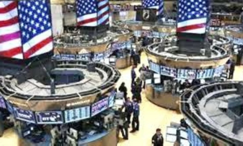 وول ستريت ترتفع بعد إضافة 130 ألف وظيفة وانخفاض البطالة