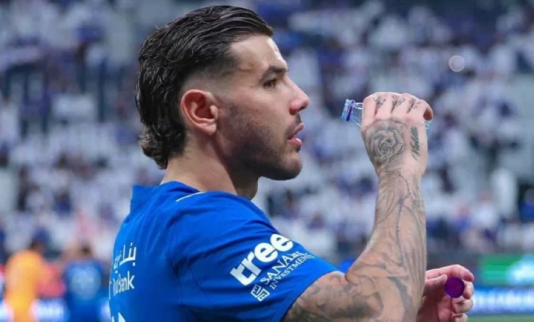 إصابة ثيو هيرنانديز قبل مباراة الهلال والاتفاق في دوري روشن