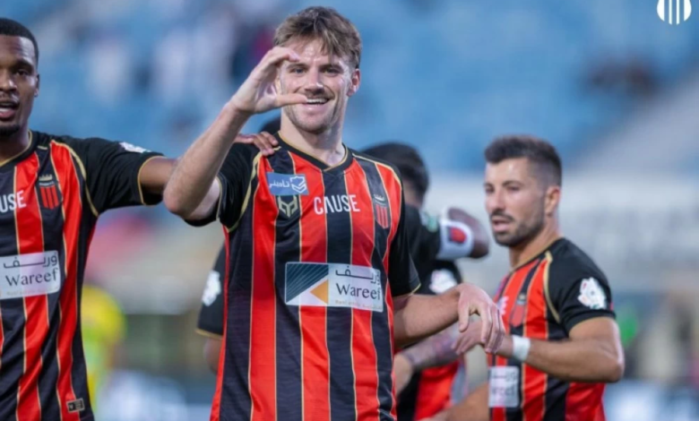 الخليج يتعادل مع الرياض 1-1 في دوري روشن | ملخص المباراة