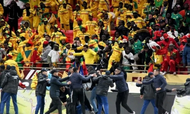 سجن 18 مشجعاً سنغالياً في المغرب بعد نهائي أفريقيا: التفاصيل