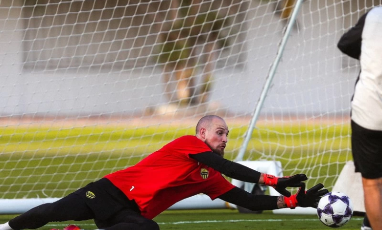 كلاسيكو الهلال والاتحاد: صراع بونو وراجكوفيتش في الجولة 23