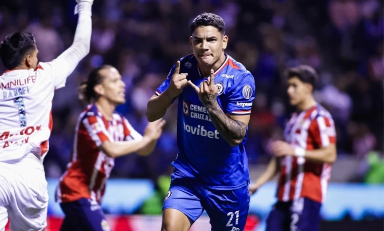 Cruz Azul defeats Guadalajara and ignites the Mexican league
