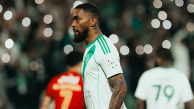 تحليل تحكيمي لمباراة الأهلي وضمك: هل يواجه إيفان توني الإيقاف؟