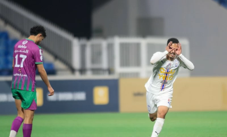 أبها يتعادل مع الأنوار 1-1 ويتمسك بصدارة دوري الأولى