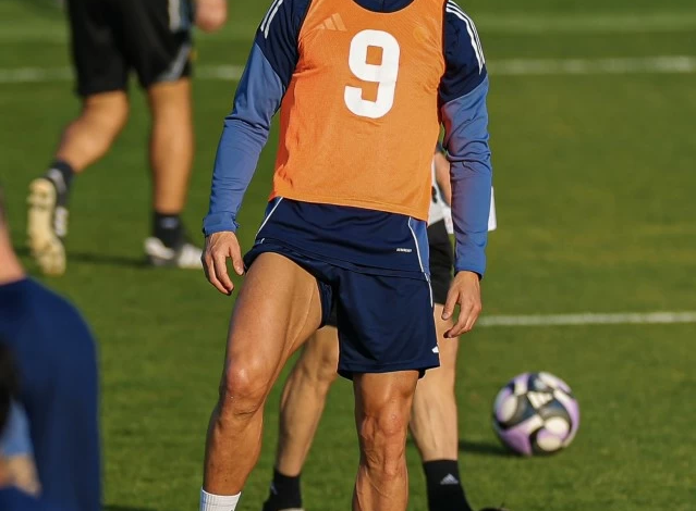 رونالدو يستحوذ على 25% من أسهم نادي ألميريا الإسباني