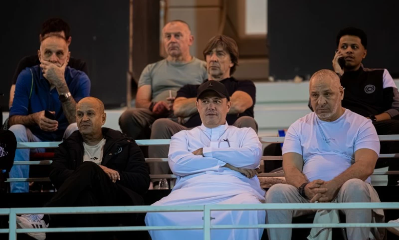 حمدالله ينهي أزمته مع الشباب قبل مواجهة الهلال المرتقبة