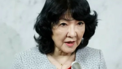 تراجع الين الياباني: وزيرة المالية تؤكد مراقبة الأسواق والحوار مع واشنطن