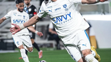 سلطان مندش يقود الهلال للفوز على الشباب 5-3 في دوري روشن