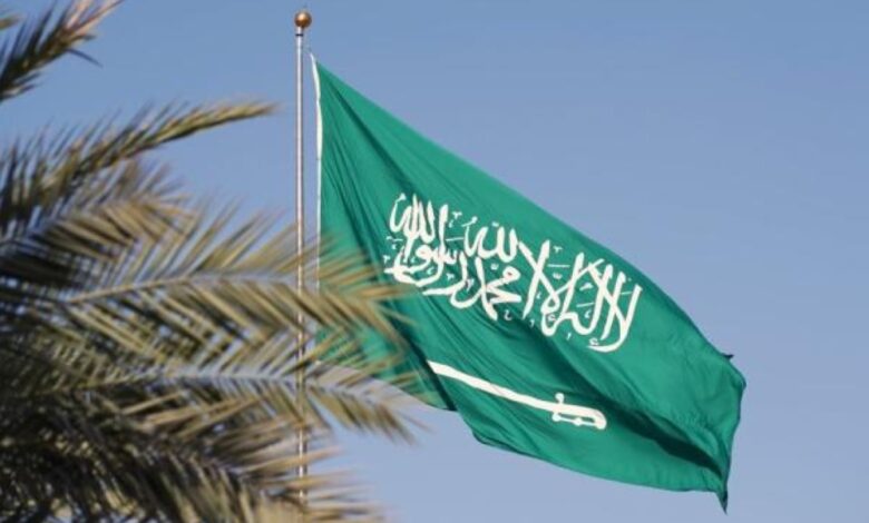 القنصلية السعودية في إسطنبول تحذر المواطنين من عاصفة قوية