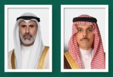 فيصل بن فرحان يهنئ وزير خارجية الكويت ويبحثان المستجدات الإقليمية