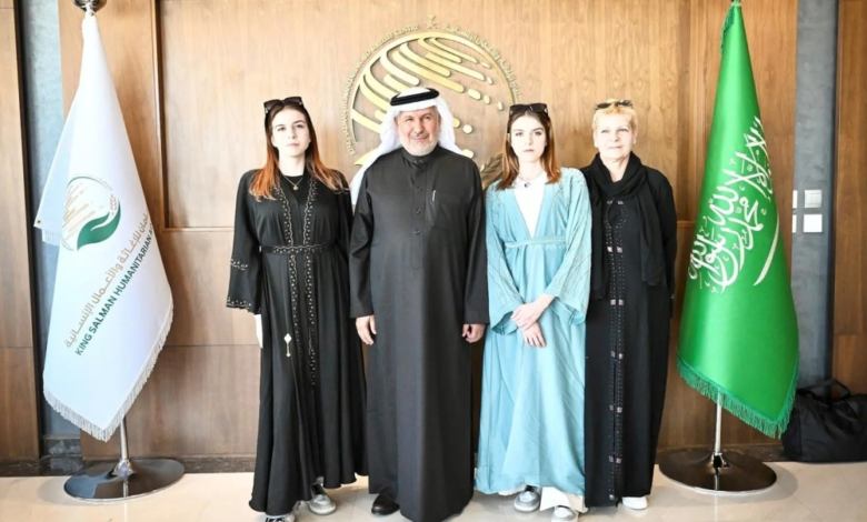 التوأم البولندي أولجا وداريا في الرياض بعد 21 عاماً من فصلهما