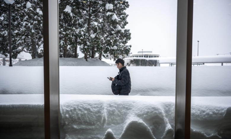 30 people killed by snow in Japan, military intervened