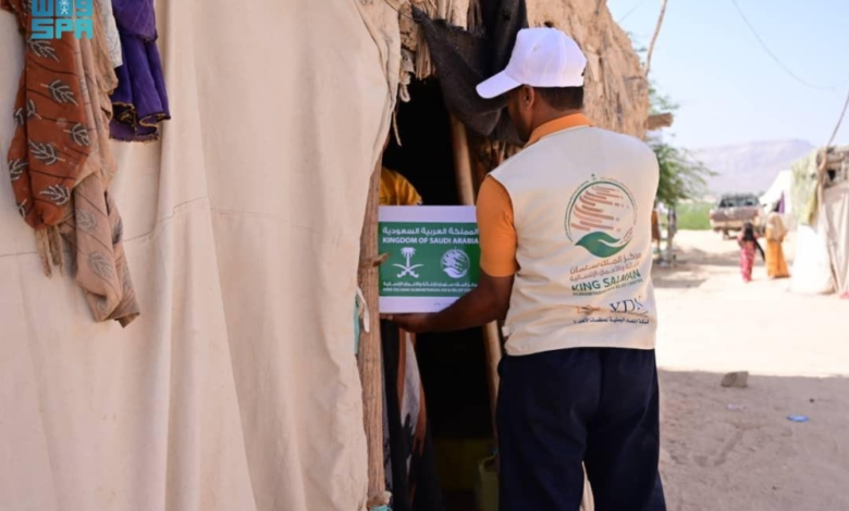 مركز الملك سلمان للإغاثة يواصل تقديم المساعدات الطبية والغذائية باليمن