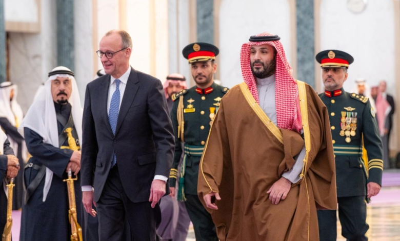 ولي العهد يستقبل المستشار الألماني: مباحثات لتعزيز الشراكة