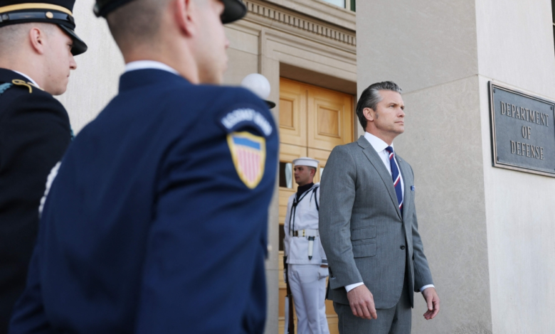 غياب وزير الدفاع الأمريكي عن اجتماع الناتو: الأسباب والتداعيات