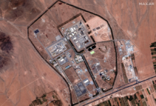 نتائج محادثات أمريكا وإيران في عمان: أجواء إيجابية وملف نووي