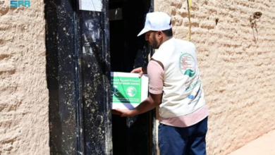 مركز الملك سلمان يوزع تموراً في حضرموت وشبوة ضمن خطة 2026