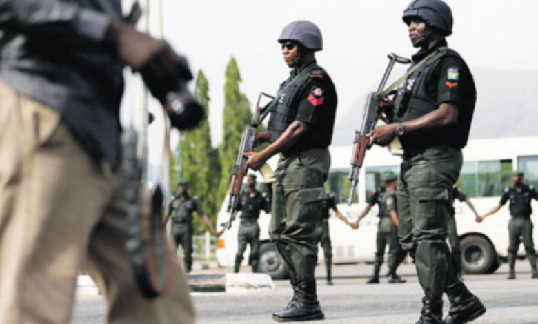 مقتل 30 شخصاً في حادث مروري في نيجيريا: التفاصيل والأسباب