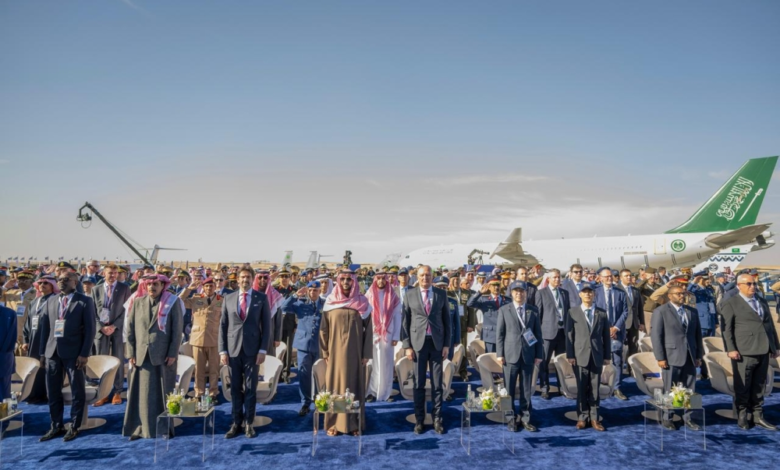 وزير الدفاع يفتتح معرض الدفاع العالمي 2026 بالرياض