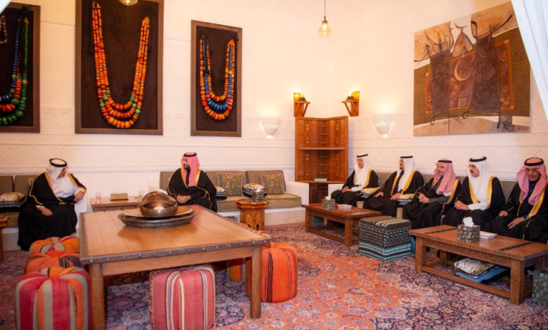 ولي العهد يستقبل ولي عهد البحرين في الدرعية لبحث التعاون
