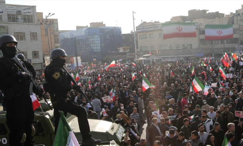 إيران: خامنئي يعفو عن 2108 سجناء ويستثني معتقلي الاحتجاجات