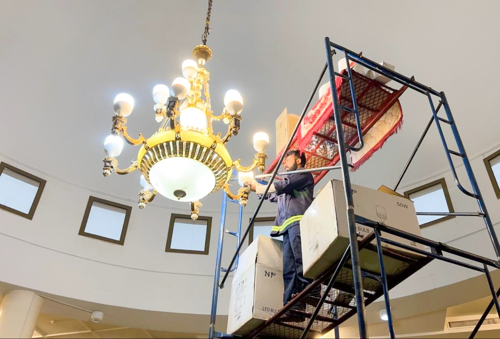 صيانة المساجد في السعودية استعداداً لرمضان