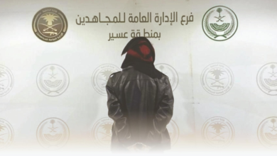 A citizen in Asir was arrested for transporting 17 border security violators: Penalties and details