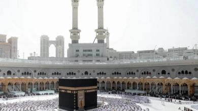 سر برودة رخام صحن المطاف في الحرم المكي نهاراً