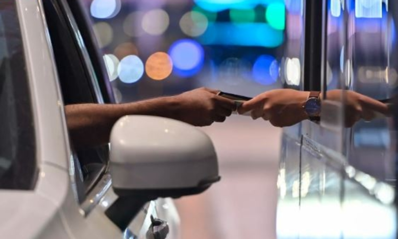 خدمة أبشر سفر عبر منفذ سلوى: المزايا وطريقة التسجيل للسفر لقطر