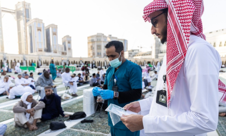 إفطار صائم بالحرم المكي: ربع مليون وجبة يومياً في رمضان