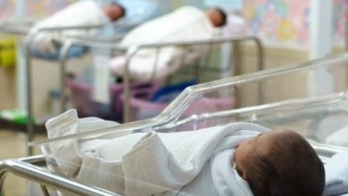 علاج جنين من ورم نادر في فرنسا: سابقة طبية عالمية