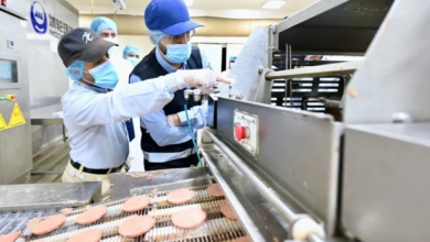 إغلاق منشآت غذائية بمكة وغرامات بـ 10 ملايين ريال