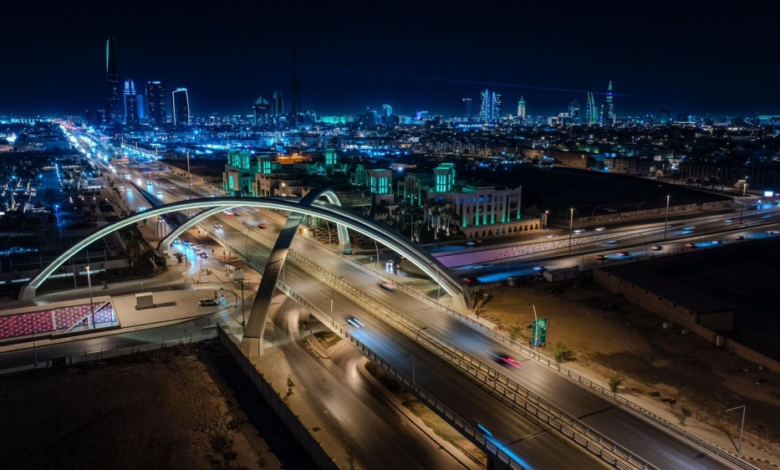 الرياض تتزين بـ 5 آلاف مجسم ضوئي احتفاءً بيوم التأسيس