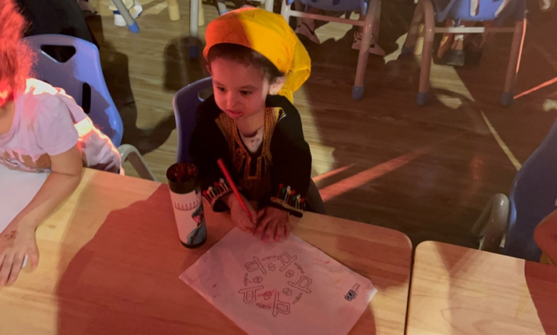 احتفالات أطفال جدة بيوم التأسيس: صور وفعاليات تراثية