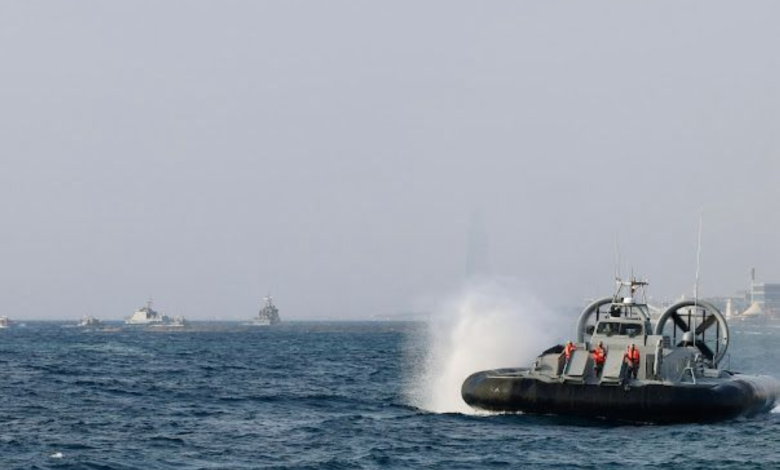 عروض حرس الحدود في يوم التأسيس: احتفاء بري وبحري بالتاريخ