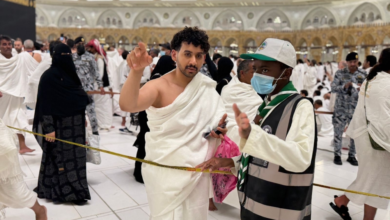 كشافة المملكة في رمضان: خدمات تطوعية لضيوف الرحمن بالحرمين