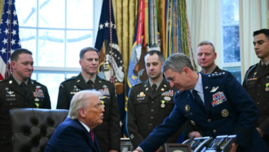 ترامب ينفي تحذيرات الجيش: قادرون على هزيمة إيران بسهولة