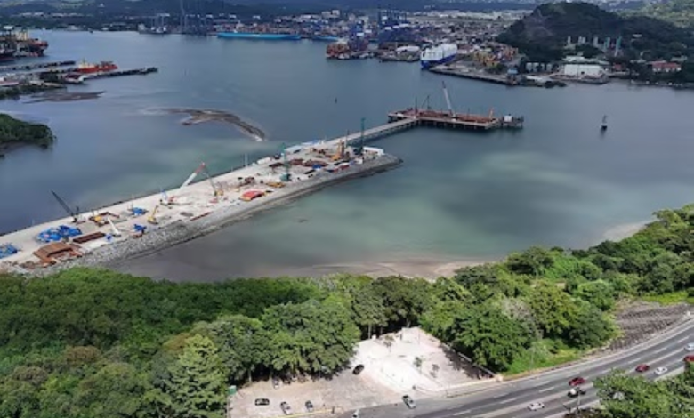 Panama ends China's influence in the canal and reclaims two strategic ports