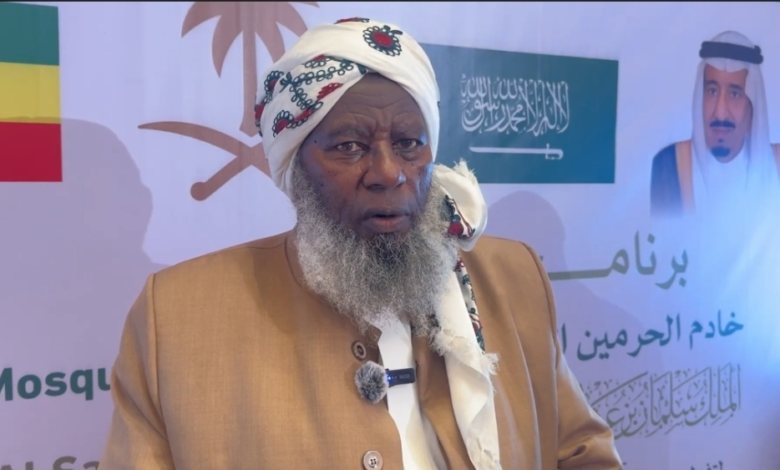 إشادة إثيوبية ببرنامج خادم الحرمين لتوزيع التمور وتفطير الصائمين