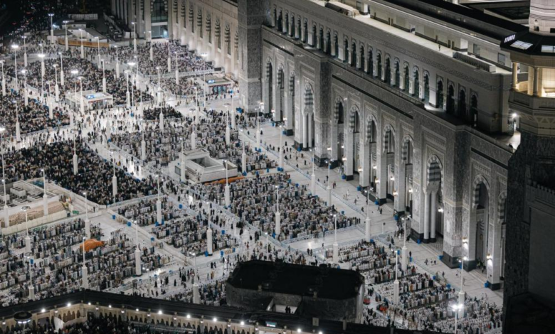 خدمات ذكية في الحرمين: تبريد ومظلات لراحة ضيوف الرحمن